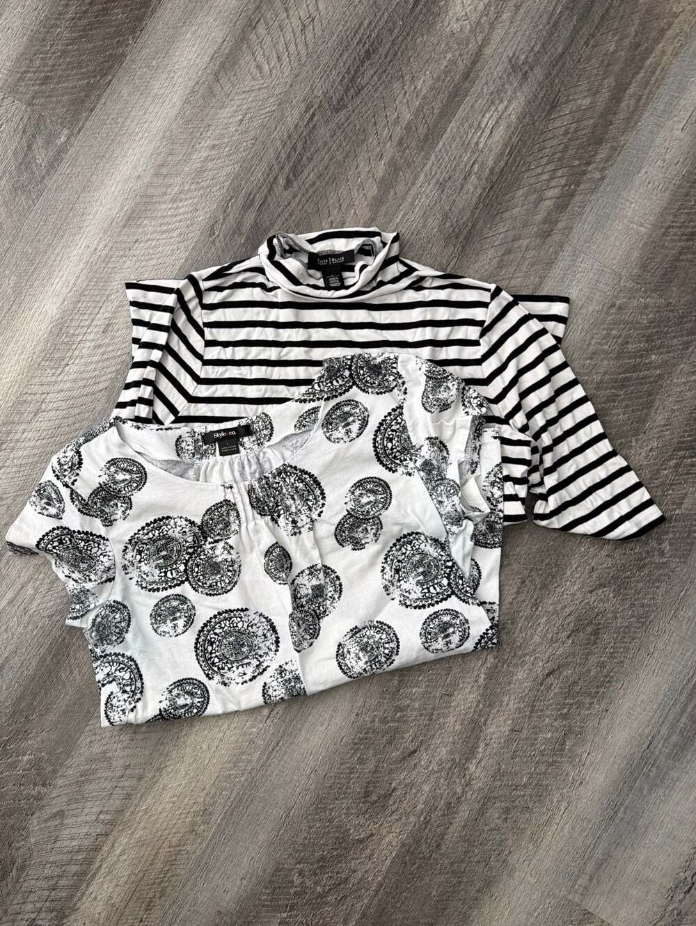 Lot of 2 Women's Tops: WHBM Striped Mock Neck and Style & Co Paisley Blouse - Picture 1 of 7